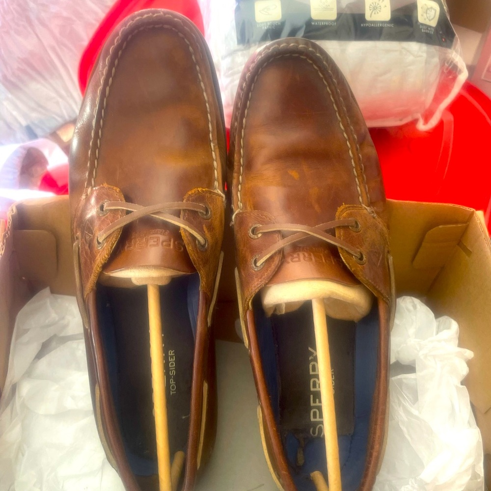Mens leather Sperries Size 10 with original box